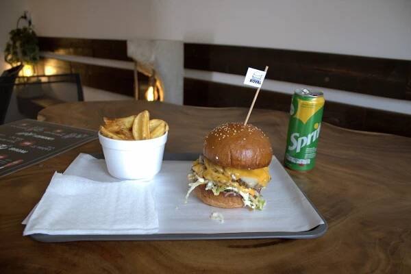 Olomouc v bulce 4: Bistro No. s burgery ve velikosti dortu