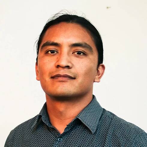 Headshot of Fernando Lopez.