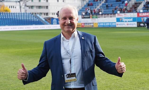 Hejkal o Kováčovi: Je pracovitý, jde si svou cestou. Pardubice jsou s ním svěží