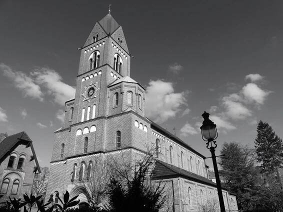 Friedhöfe, Kirchen und Kapellen in Verden, Kirchlinteln und Umzu - Abschied Bestattungen | Kirchlinten | Verden