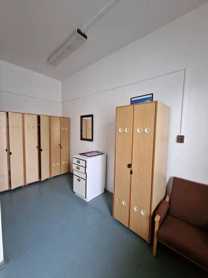 Nebytové prostory o výměře 13 m2 vhodné kancelář nebo archiv v Plzni | Úvod