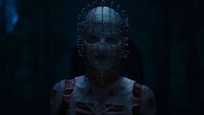 Hřebíky prošpikovaný Pinhead je zpět. Děsivý trailer ukazuje remake kultovního hororu Hellraiser