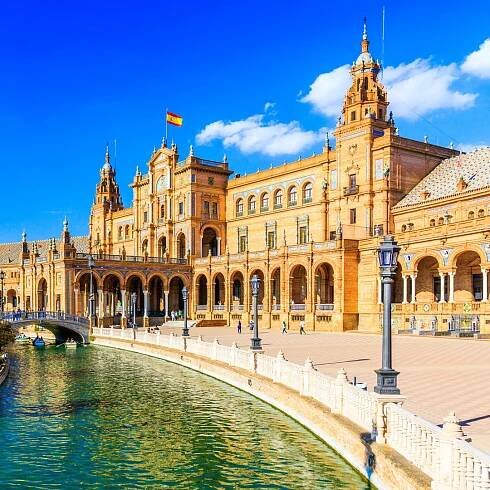 Sevilla: Autentická a romantická projížďka kočárem taženým koňmi | GetYourGuide