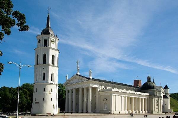 Výlet bez turistov? Skús Litvu a jej Vilnius