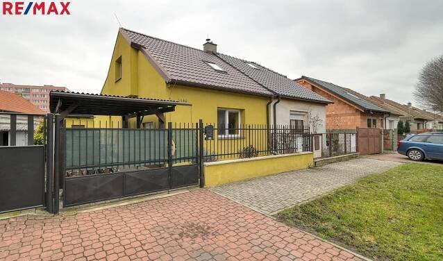 Prodej rodinného domu po rekonstrukci 4+kk, pozemek 206 m2, ulice Ječná, Nymburk