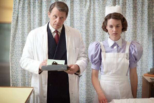 Zavolejte porodní sestřičky - Epizoda 4 - Z filmu - Anthony Calf, Jessica Raine
