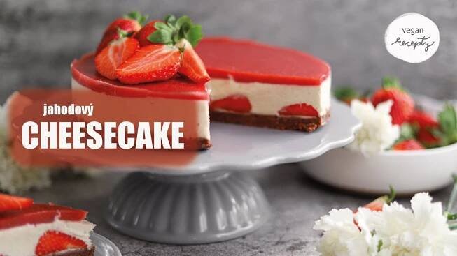 NEPEČENÝ CHEESECAKE S JAHODAMI
