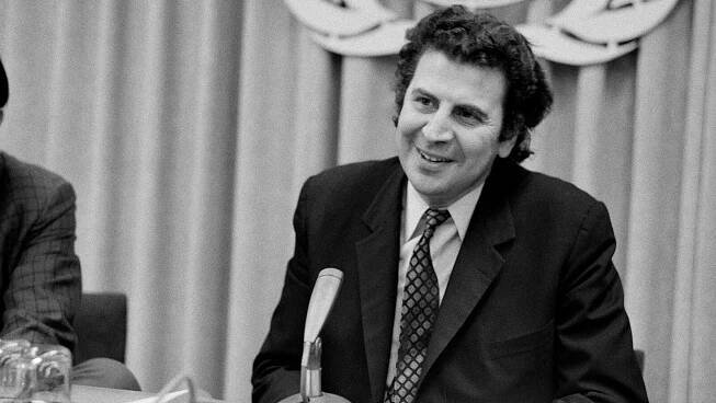 Mikis Theodorakis, ‘Zorba’ Composer and Marxist Rebel, Dies at 96
