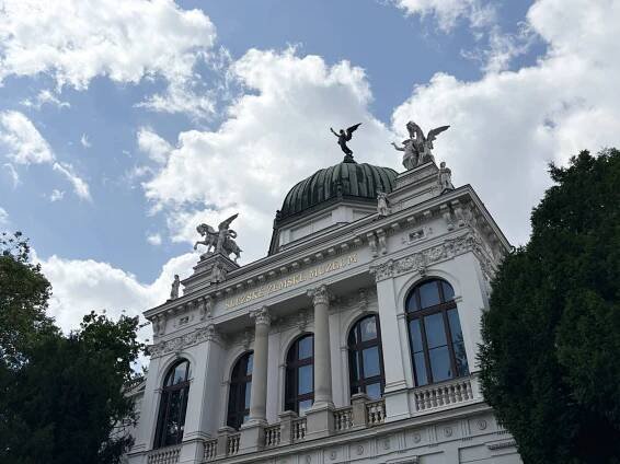 OPAVA – SLEZSKÉ ZEMSKÉ MUZEUM: 150 LET VÝROČÍ — Den architektury