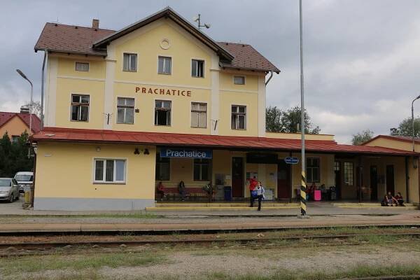 Soubor:Prachatice train station 03.jpg