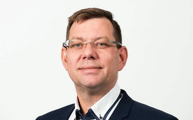 Jaroslava Baštu by měl nahradit správní ředitel Tykačovy elektrárny