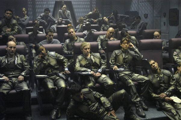 "BATTLESTAR GALACTICA" - SKRYTÉ POSELSTVÍ (2) - Matrix-2001 / Gaia