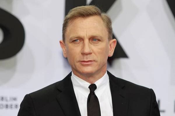 Dámský klub: Kdo je podle vás nejlepší, nejhezčí a nejvíc sexy Bond?