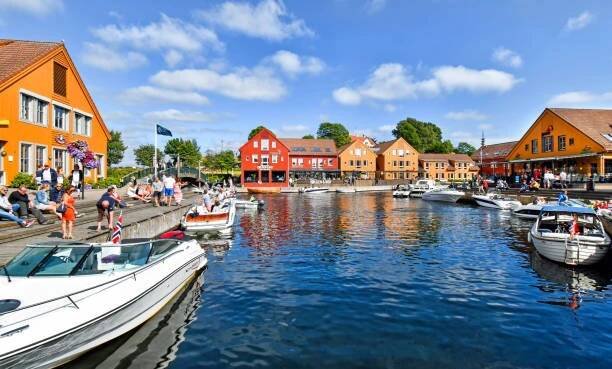 okres fiskebrygga v kristiansandu, norsko - kristiansand - stock snímky, obrázky a fotky