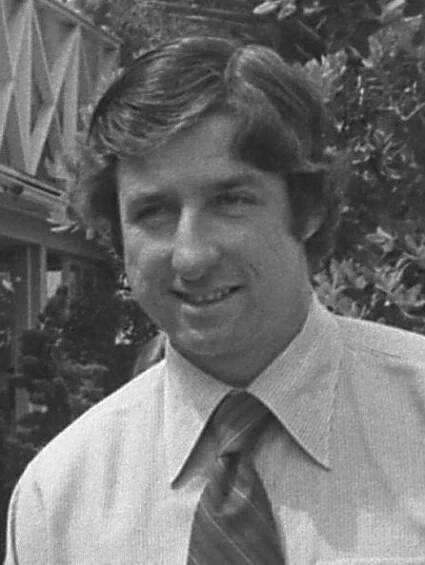 Tom Hayden – Wikipedia