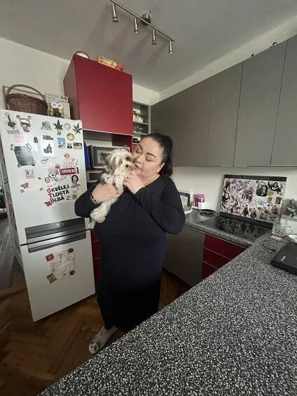 Jak bydlí moderátorka Aneta Christovová? Byt plný draků a pokojíček pro 5 psů