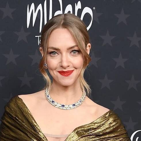 Amanda Seyfried Flashes A Peek Of Her Epic Abs In An Underboob-Baring, Cut-Out Dress In New Photos