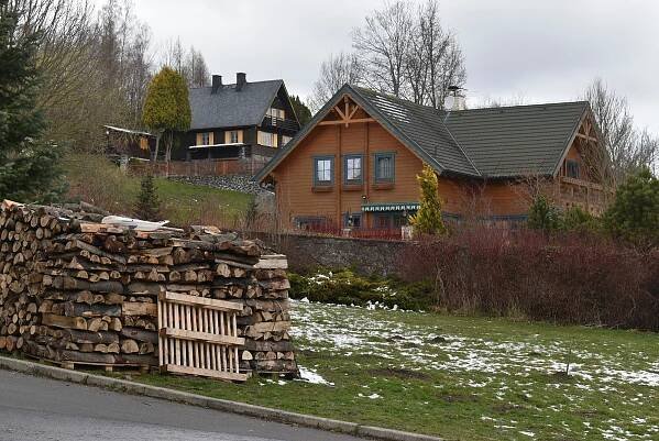Nová Pláň. Obec u Slezské Harty patří k nejmenším. Její pohlednice je vzácnost