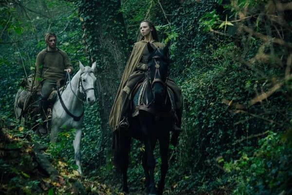 Jannis Niewöhner, Lilja van der Zwaag - Hagen - Im Tal der Nibelungen - Z filmu