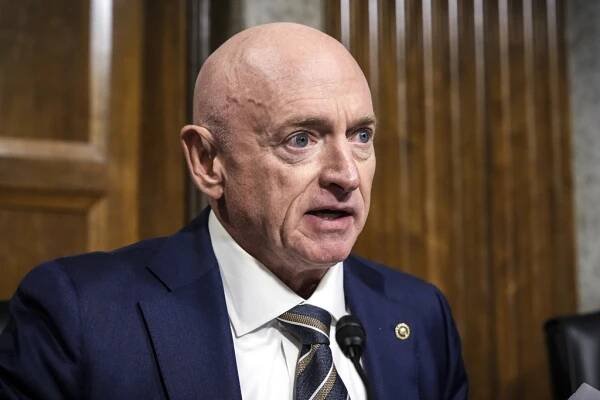 Elon Musk calls Mark Kelly a traitor over his support for Ukraine