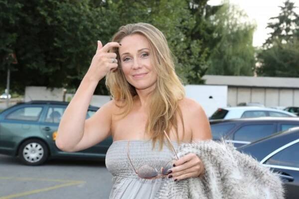 Pavla Vitázková na party seriálu Cesty domů jen zářila
