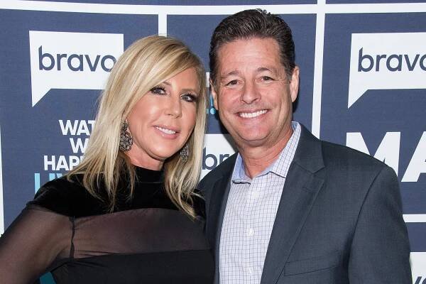 Vicki Gunvalson and Steve Lodge on a red carpet.
