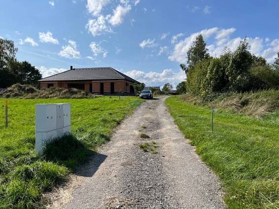 Prodej stavebního pozemku o výměře 1338 m2 v Trhových Svinech, Svatá Trojice - vicek-reality.cz