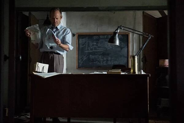 Manhattan - Zraňujeme to, co milujeme - Z filmu - John Benjamin Hickey