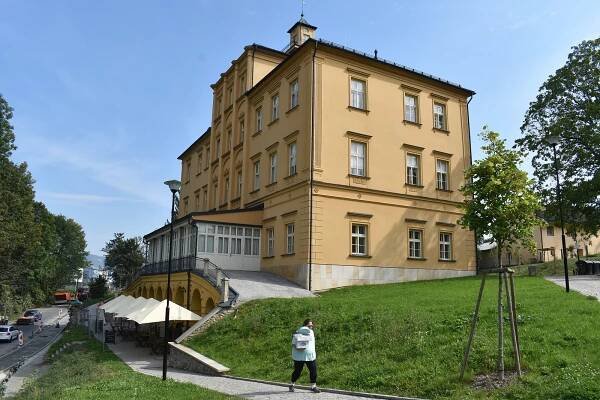 Nový výletní cíl u Šumperka: kavárna na zámku v Třemešku