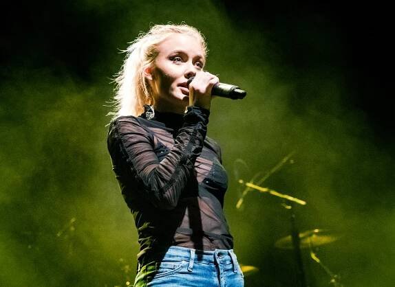 Jillian Shoptaw - Zara Larsson