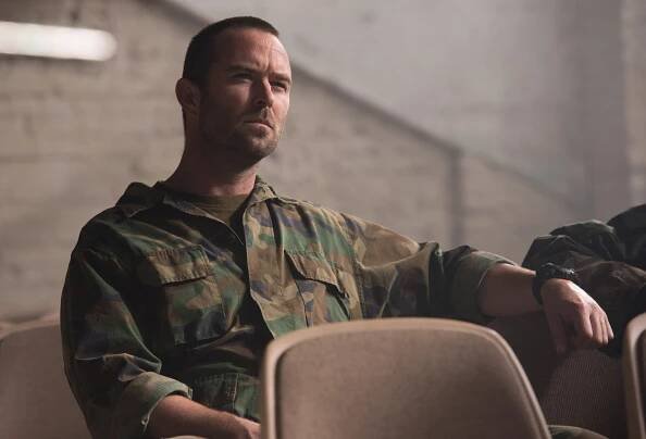 Renegáti - Z filmu - Sullivan Stapleton
