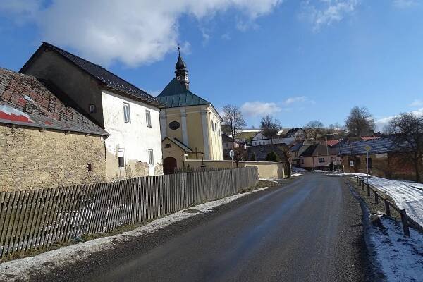 Soubor:Sulkovec pohled na obec od Jimramova.jpg