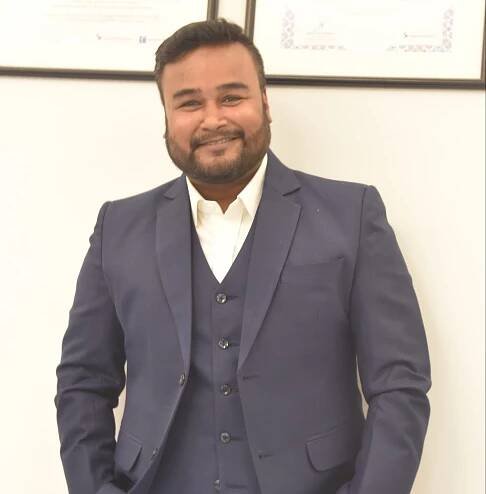 Ali Rizvi IT Officer Mineral Circles Bearings scaled e1700024727934