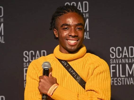 “Stranger Things” Star Caleb McLaughlin’s First Kiss Was On-Screen With Sadie Sink