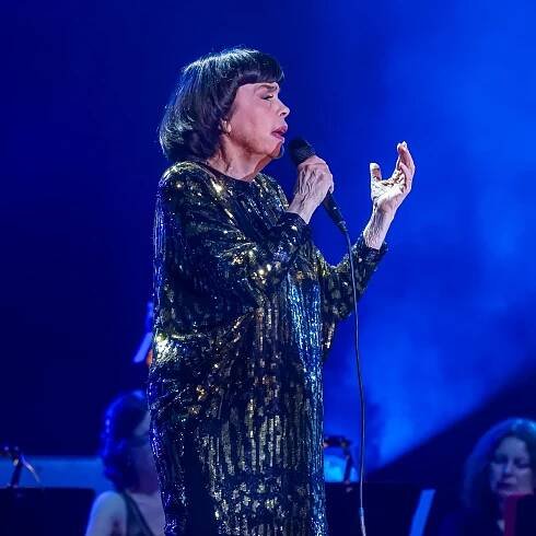 Podrobný fotoreport z koncertu Mireille Mathieu v pražském Kongresovém centru - Spycross