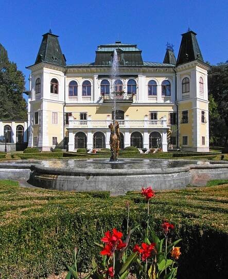 Navštívte skvost histórie a umenia v objatí prírody | WomanMan