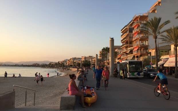 Zvracení, hromadné močení, křik. Češka popsala realitu na Mallorce