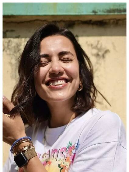 Esha Kansara Charms with Her Chic Glow-Up