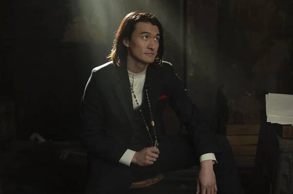 Chen Tang as Hong in Warrior Season 3.