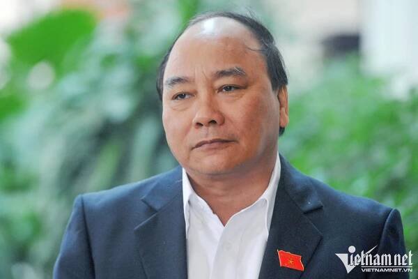Ông Nguyễn Xuân Phúc thôi chức Ủy viên Bộ Chính trị, Chủ tịch nước – VAUK