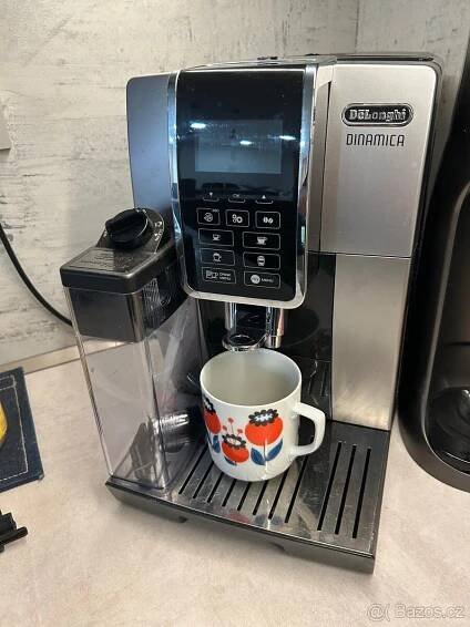 Kávovar DeLonghi Dinamica