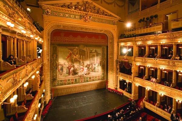 reduta-sal-moravske-filharmonie-olomouc-1.jpg