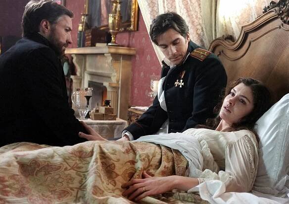 Anna Karénina - Z filmu - Benjamin Sadler, Santiago Cabrera, Vittoria Puccini