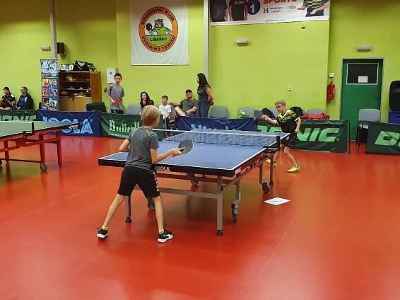 Dvě stříbra, bronz a bramboru přivezli žáci z MiniOpen v Liberci – STOLNÍ TENIS