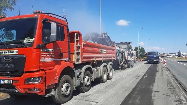 Dálnice D46. Výluky a snížení rychlosti u Prostějova. Podívejte se, kdy a kde
