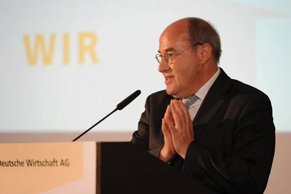 Gregor Gysi, parliamentary group leader of the Left Party in the Bundestag (2010)