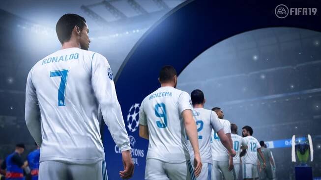 FIFA 19 má Ligu mistrů a nové komentátory, FIFA 18 zase zkušební verzi zdarma