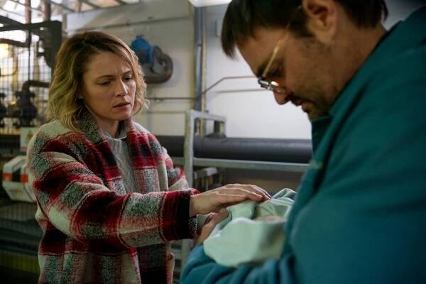 Sweet Tooth: Chlapec s parožím - Jak Pába potkal Ptáče - Z filmu - Amy Seimetz, Will Forte
