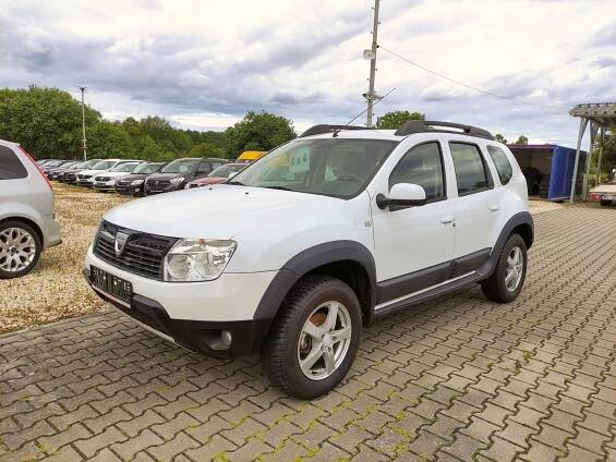 DACIA DUSTER 1.6 16V 4x4 LAUREATE,KLIMATIZACE,ALU KOLA,57850 KM,
