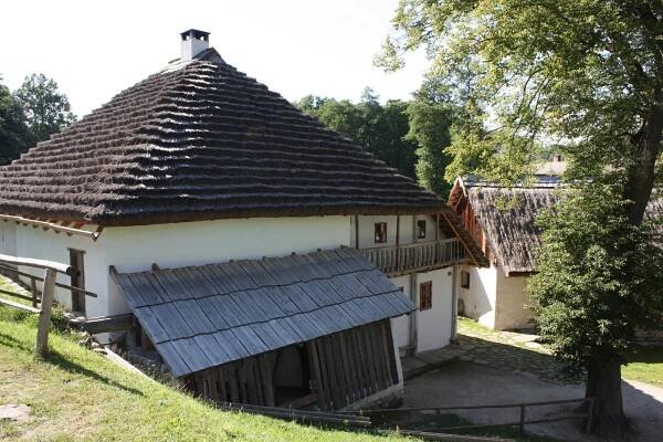 Fotogalerie Středověký vodní mlýn HOSLOVICE - Cesta k mlýnu z Hoslovic je takto značena - č. 366652 | Turistika.cz